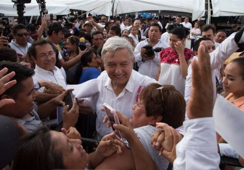 La política de AMLO que beneficia «primero a los ricos»