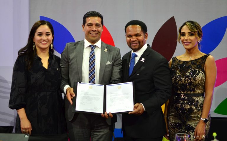 CON LA VISITA DEL ALCALDE DE AURORA SE FORTALECEN LAS ALIANZAS INTERNACIONALES