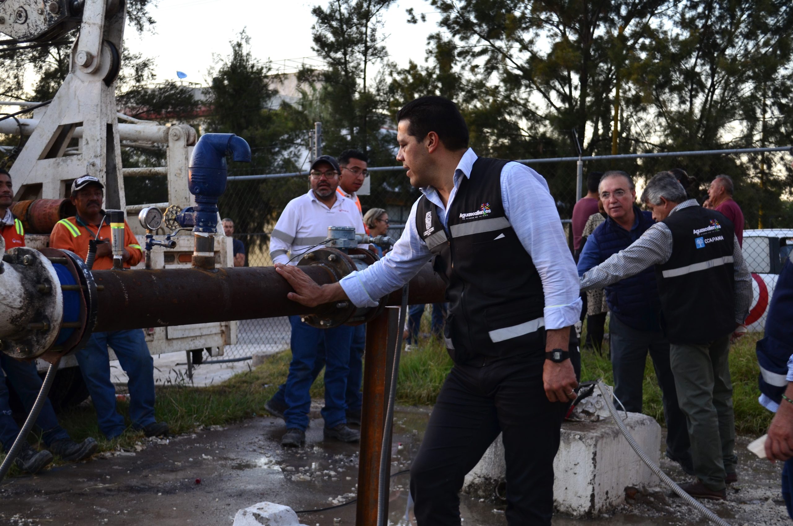 ARRANCA LEONARDO MONTAÑEZ OBRA DE NUEVO POZO EN LOMAS DEL SUR Y SE TRABAJA PARA MEJORAR EL SERVICIO EN EL OJOCALIENTE III