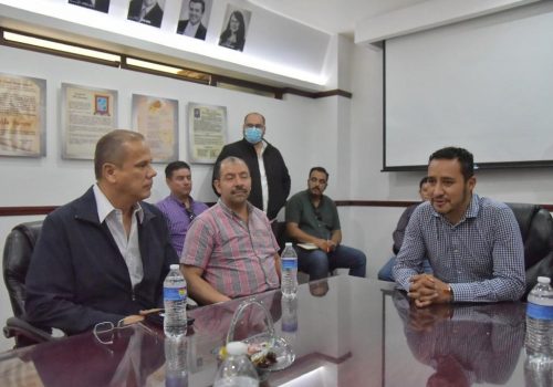 AUTORIDADES DE JESÚS MARÍA VISITAN MODELOS DE RASTROS MUNICIPALES