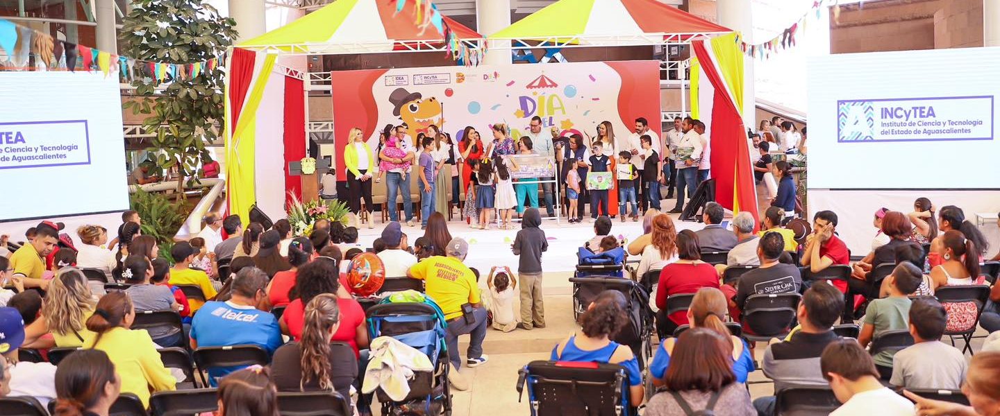 CON UN MAGNO EVENTO FESTEJA TERE JIMÉNEZ A NIÑAS Y NIÑOS EN SU DÍA