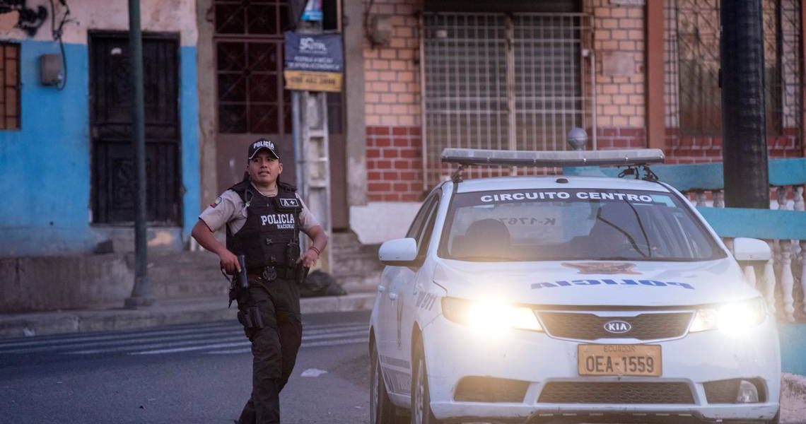 Atentado deja saldo de 5 policias asesinados por el CJNG en Ecuador