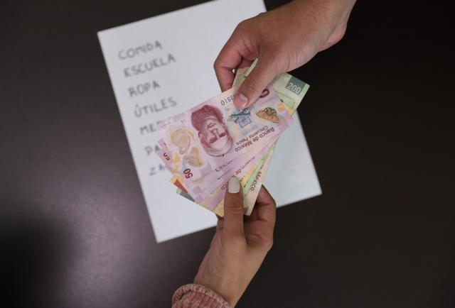 Si eres deudor alimentario ya no podrás sacar INE, licencia, casarte o salir del pais, aprueban reforma