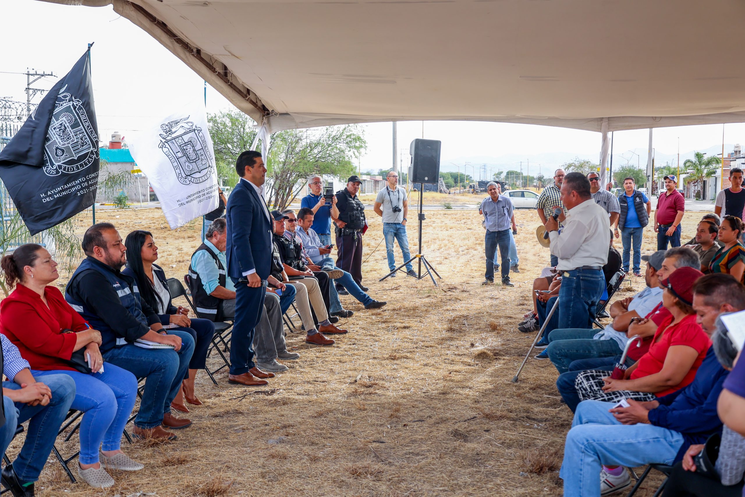 ENCABEZA LEO MONTAÑEZ «PRESIDENTE EN TU COLONIA» EN FRACCIONAMIENTO LA CASITA PARA DAR SOLUCIÓN A SUS NECESIDADES