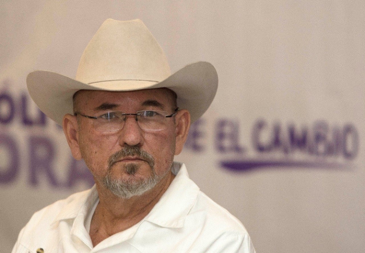 Se incrementa la violencia y los bloqueos tras el asesinato de Hipólito Mora en Michoacán