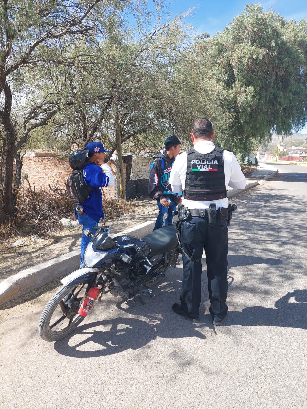 CONTINÚAN LOS OPERATIVOS ALEATORIOS PARA REVISAR MOTOCICLETAS EN JM