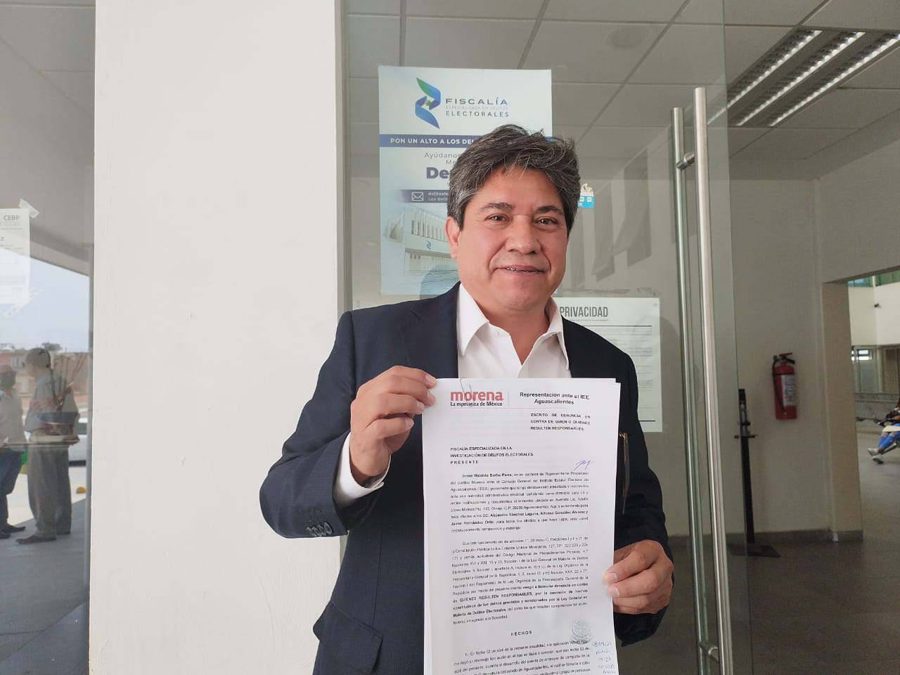 MORENA DENUNCIA ANTE LA FISCALÍA DE DELITOS ELECTORALES EL MONTAJE DEL 3 DE ABRIL