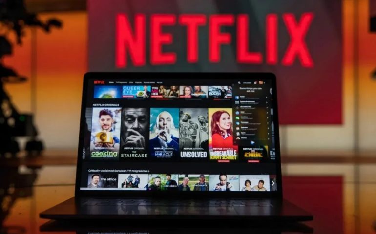 Netflix lanza su nuevo plan de suscripción con anuncios a partir de noviembre