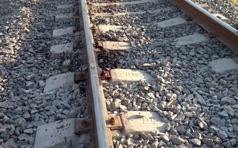 PERDIÓ AMBAS PIERNAS TRAS SER ARROLLADO POR EL FERROCARRIL