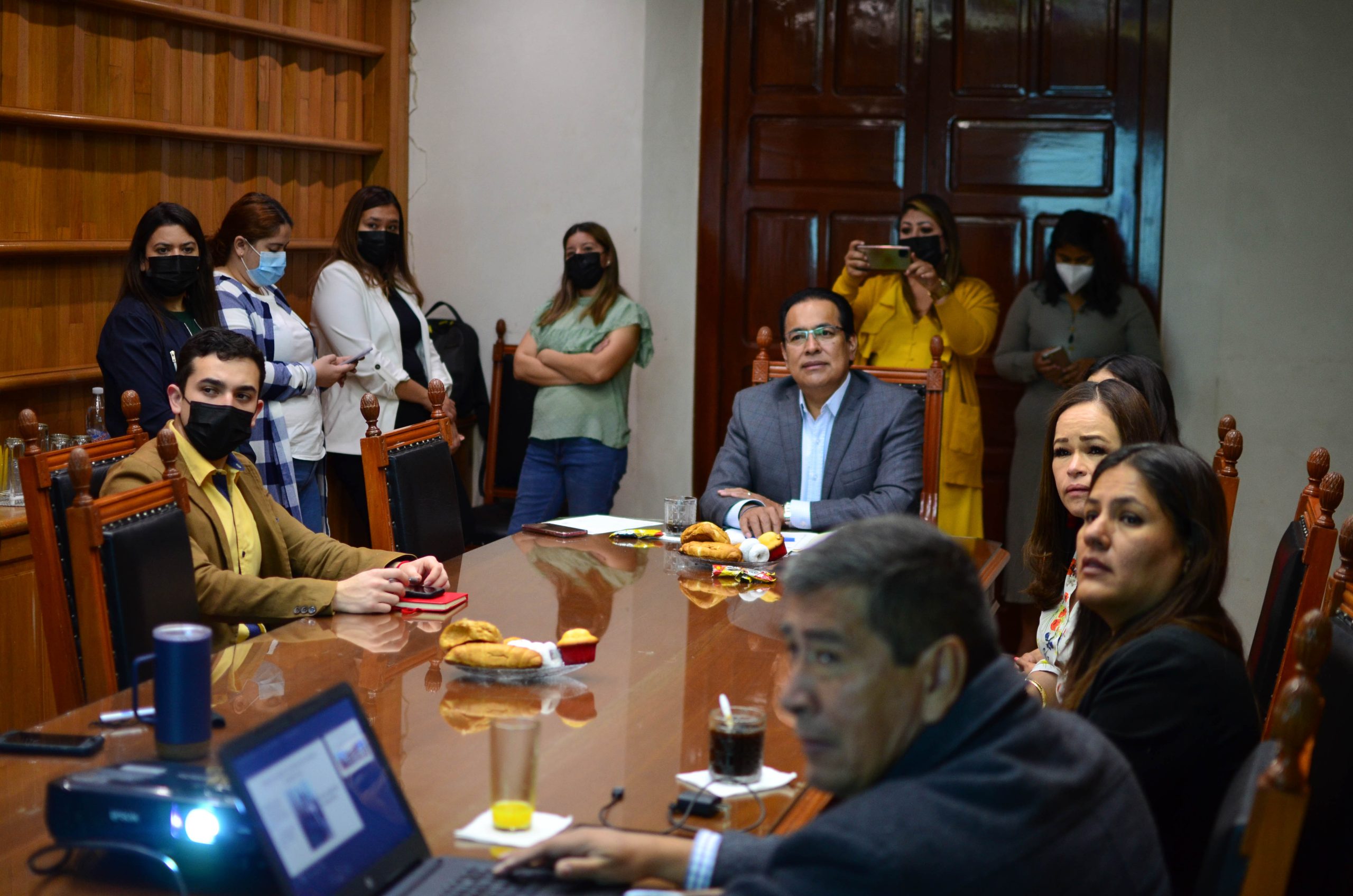 REGIDORES DE AGUASCALIENTES SUPERVISAN OPERATIVIDAD DEL RASTRO MUNICIPAL