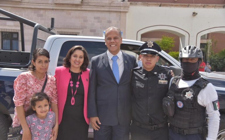 RINDEN HOMENAJE A POLICÍA DE JM