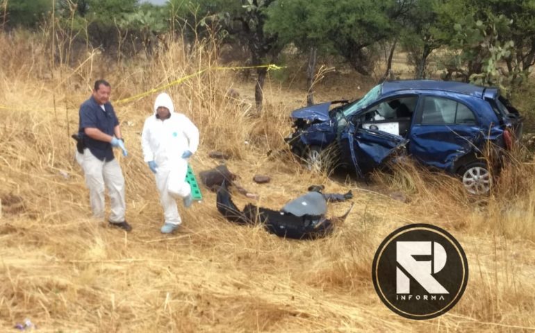 MORTAL VOLCADURA DEJÓ 2 FALLECIDOS