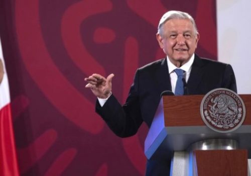 ¿Que horario se tendría de aprobarse la eliminación del horario de verano?