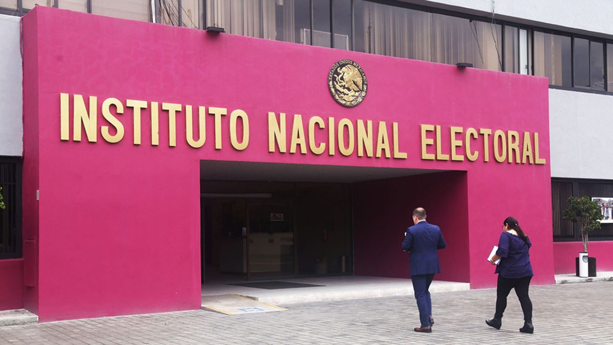 Suprema Corte admite controversia del INE contra recorte presupuestal