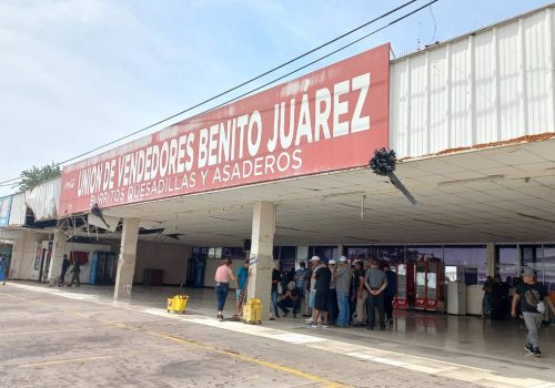 Cartel de Juárez pide a traileros disminuir la velocidad en Villa Ahumada presuntamente