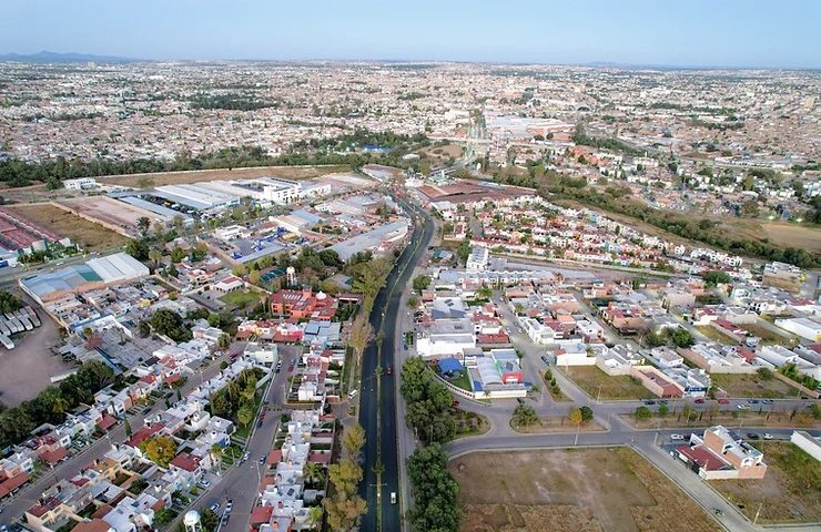 Anuncia Tere Jiménez apoyos para que familias puedan mejorar sus viviendas