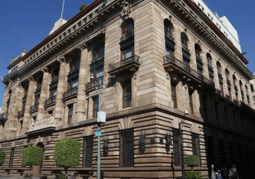 Banxico aumenta su tasa de interés en 7.75% por inflación