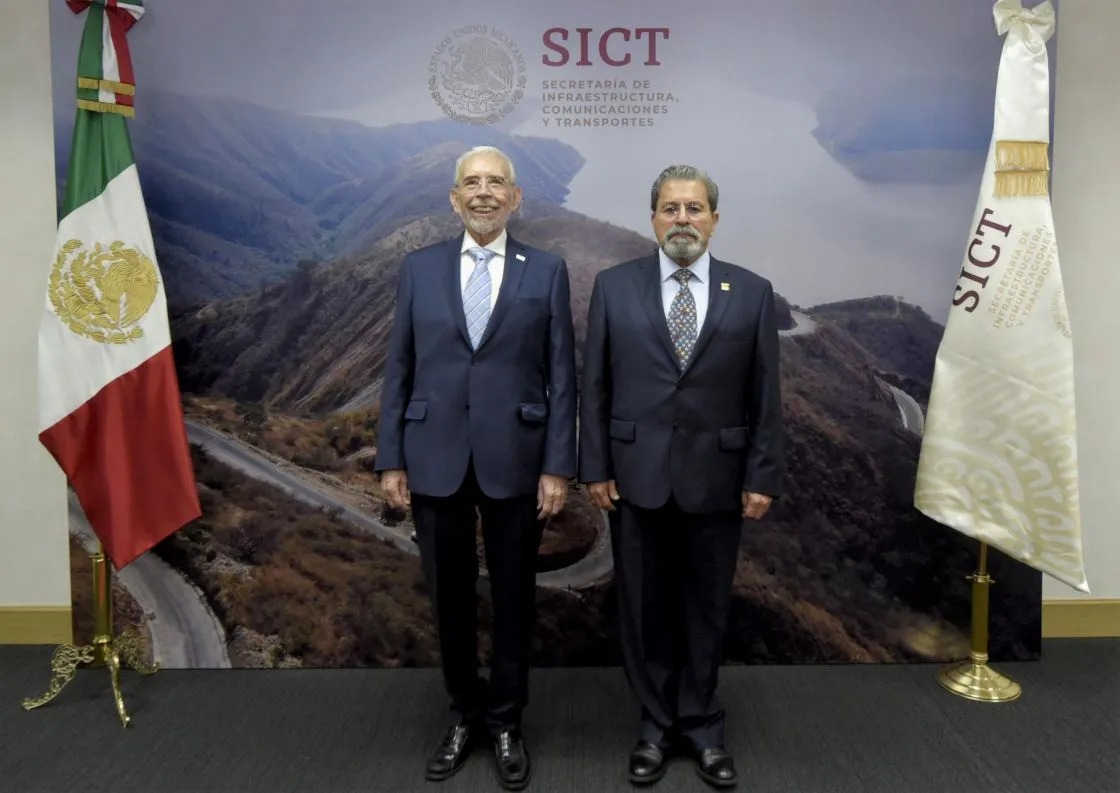 AMLO designa a Carlos Ignacio Velázquez Tiscareño como nuevo director del AICM