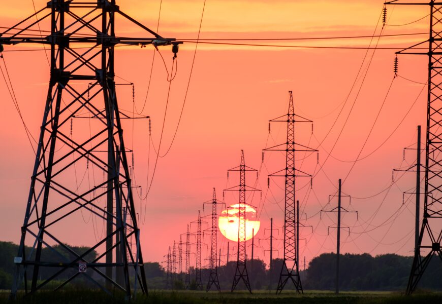 Ley Eléctrica no puede ser declarada inconstitucional, aprueba la SCJN