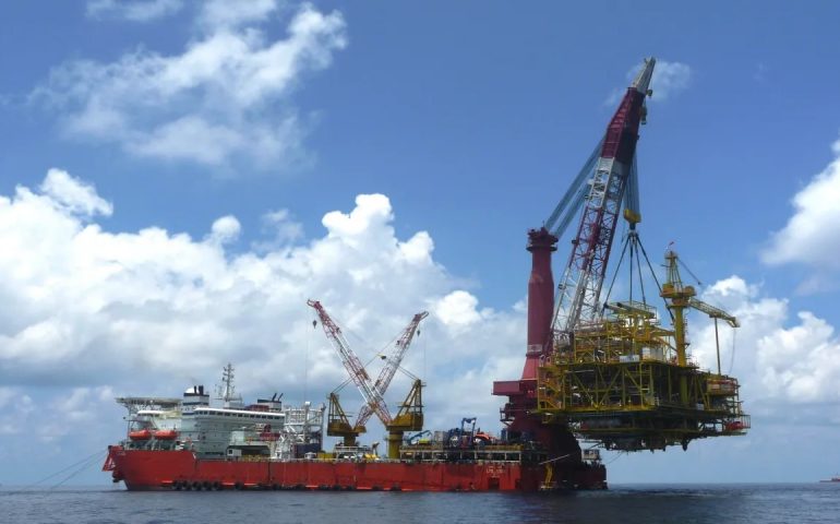 En riesgo de quiebra más de 30 pymes petroleras por adeudos con empresa malaya