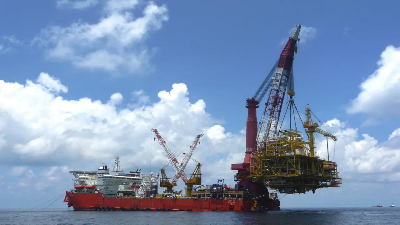 En riesgo de quiebra más de 30 pymes petroleras por adeudos con empresa malaya