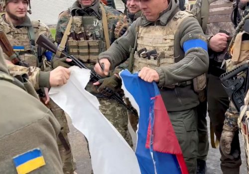 Ucrania recupera terreno al este y sur