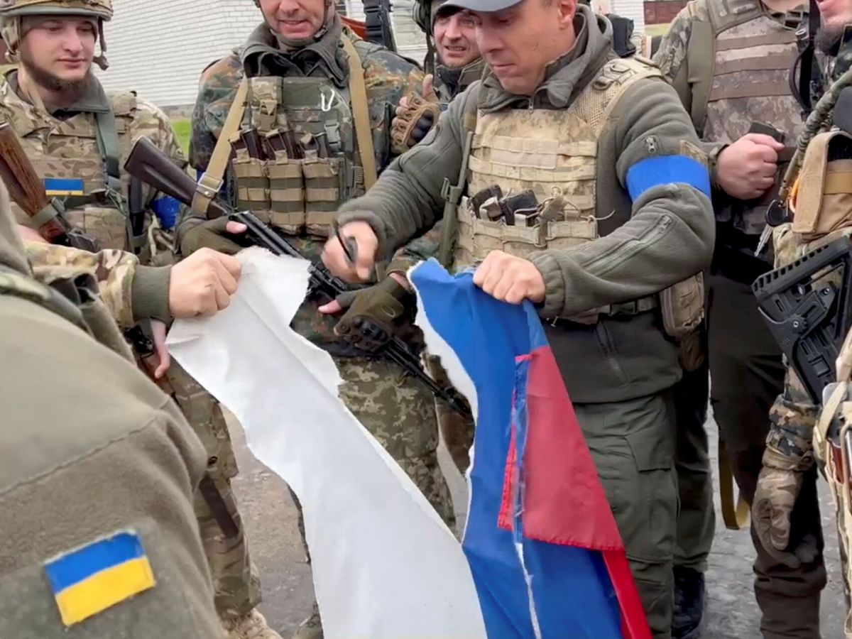 Ucrania recupera terreno al este y sur