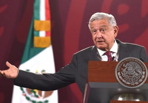 López Obrador acusa a ministros de la SCJN de ser parte de la «mafia del poder»