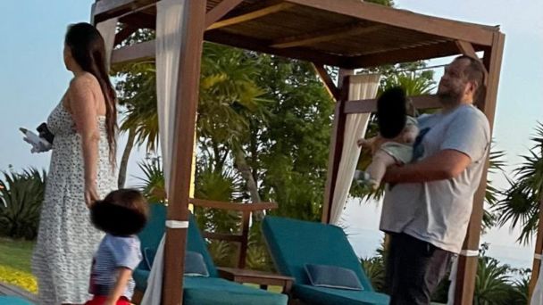 Destapan a Lopez Beltran en hotel de lujo viviendo la «pobreza franciscana» en Acapulco