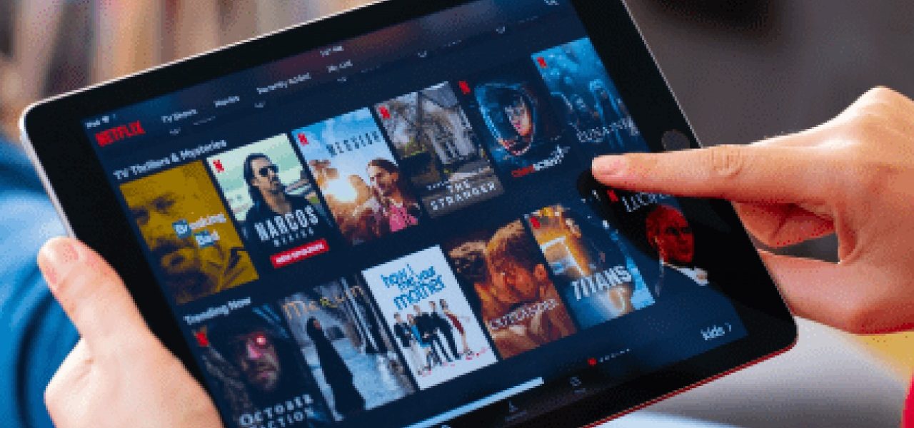 Netflix busca acabar con las cuentas compartidas e introducir publicidad en sus paquetes