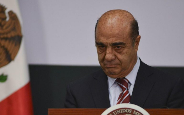 UIF denuncia a Murillo Karam por lavado de dinero, empresa familiar esta relacionada