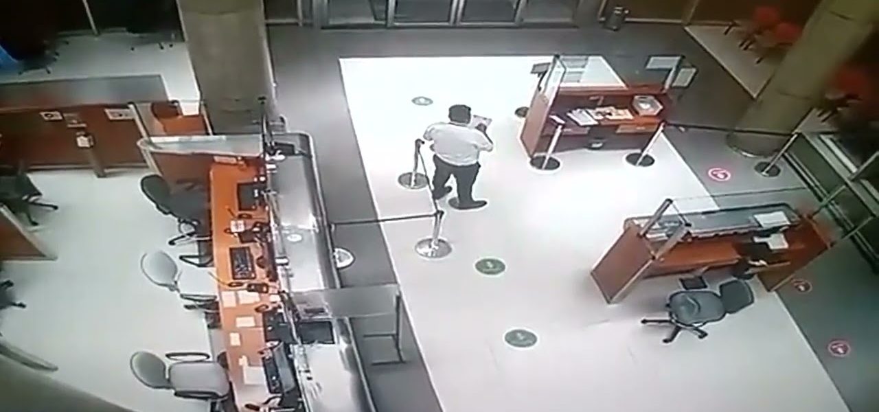 Video capta a guardia de sanatorio hablando con un supuesto fantasma
