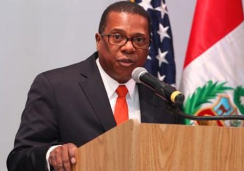 No se invitará a la cumbre a países que “le falten al respeto a la democracia»: EEUU