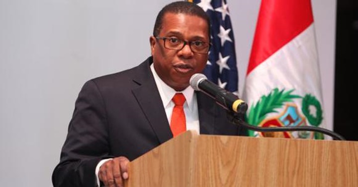 No se invitará a la cumbre a países que “le falten al respeto a la democracia»: EEUU