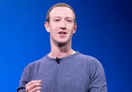 Se reduce casi a la mitad la fortuna de Mark Zuckerberg tras enfocarse en el Metaverso