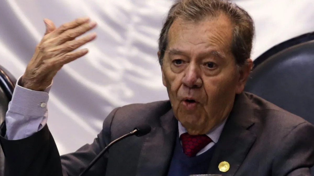 «Confuso, difuso, profuso y obtuso», critica Muñoz Ledo la respuesta de AMLO frente a los obispos