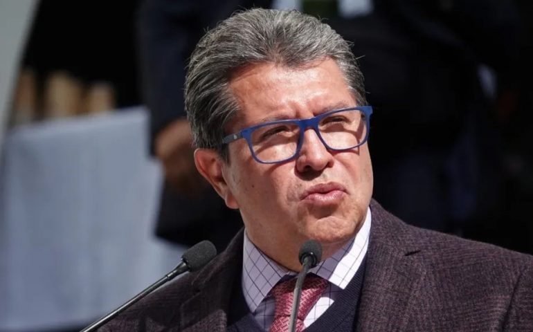 «Soy militante de Morena» así responde Monreal a las especulaciones sobre su salida