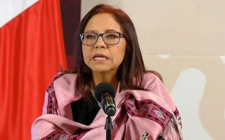 SEP anuncia que no hay «impedimento jurídico»» para distribuir libros de texto