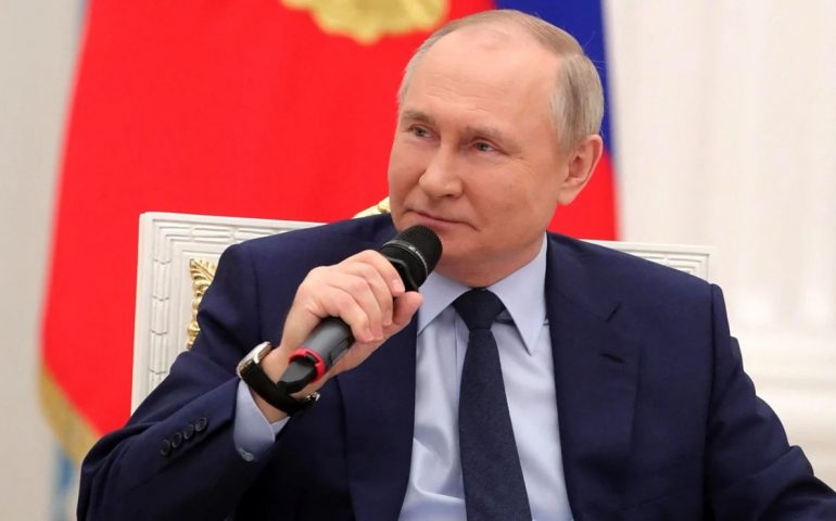 Ensaya de Rusia con misil balístico, advierte Putin servirá de advertencia a los enemigos