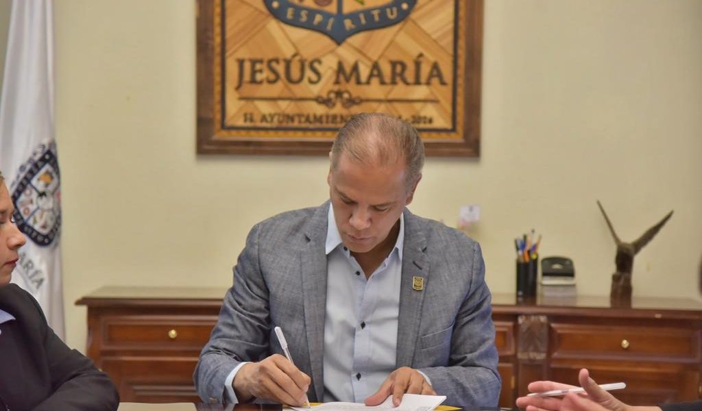 FIRMAN CONVENIO DE COLABORACIÓN MUNICIPIO DE JM Y LA UNID