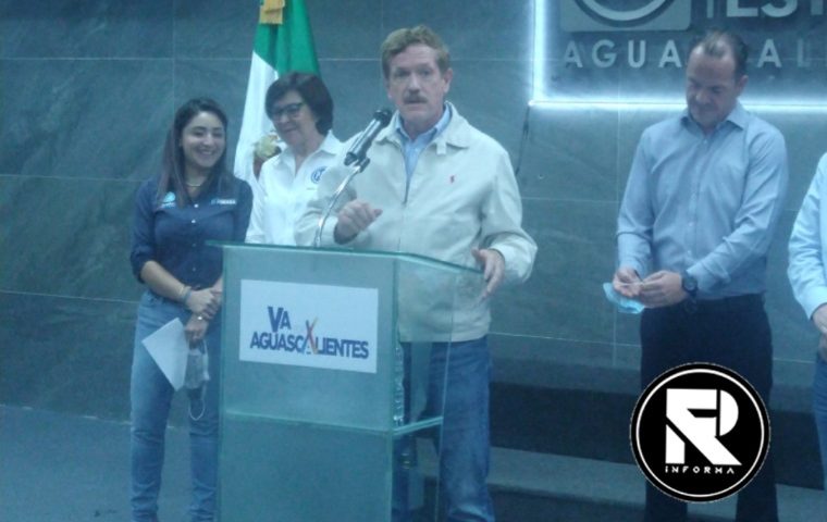 Romero Hicks respalda la candidatura de Tere Jiménez