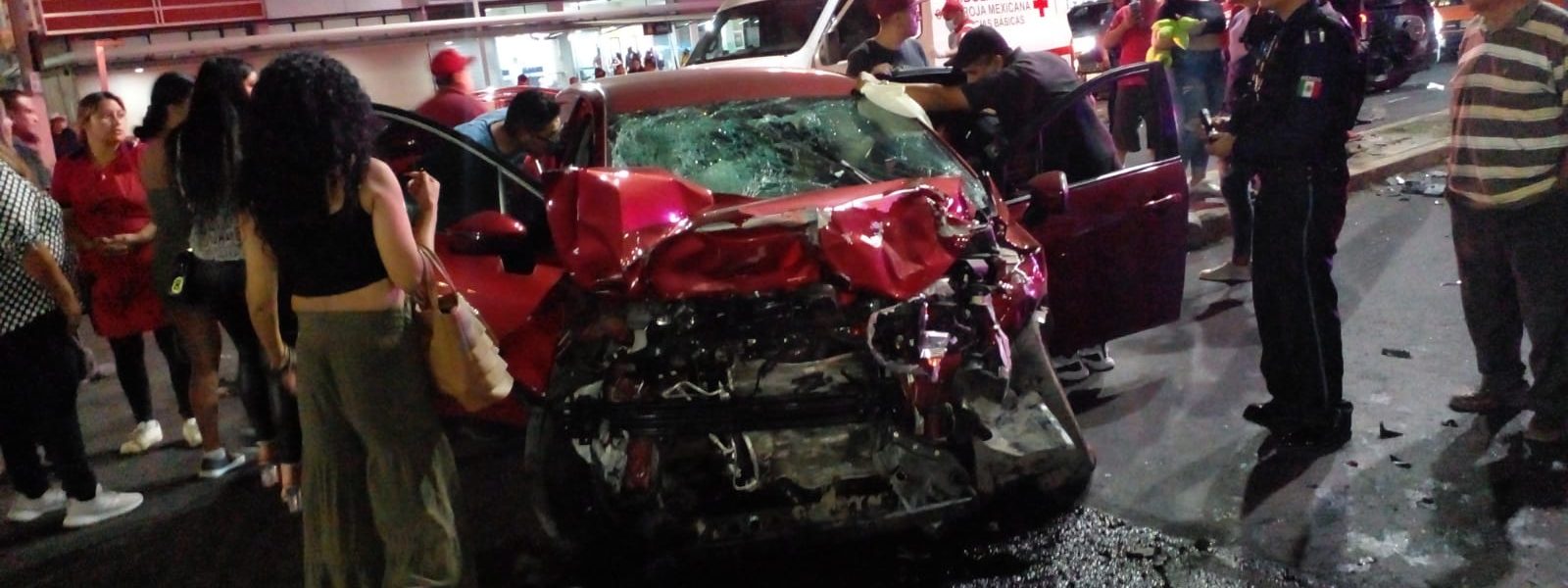 BORRACHO PROVOCÓ CHOQUE QUE DEJÓ 5 PERSONAS LESIONADAS, UNA DE GRAVEDAD
