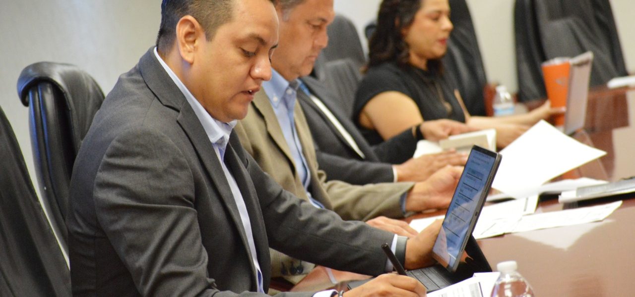 SESIONA LA COMISIÓN DE VIGILANCIA DEL CONGRESO DEL ESTADO CON EL FIRME PROPÓSITO DE DAR CELERIDAD AL DESAHOGO DE LA AGENDA LEGISLATIVA