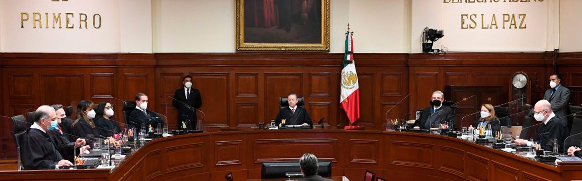 Morena propone prohibir a la SCJN que invalide o intérprete normas constitucionales