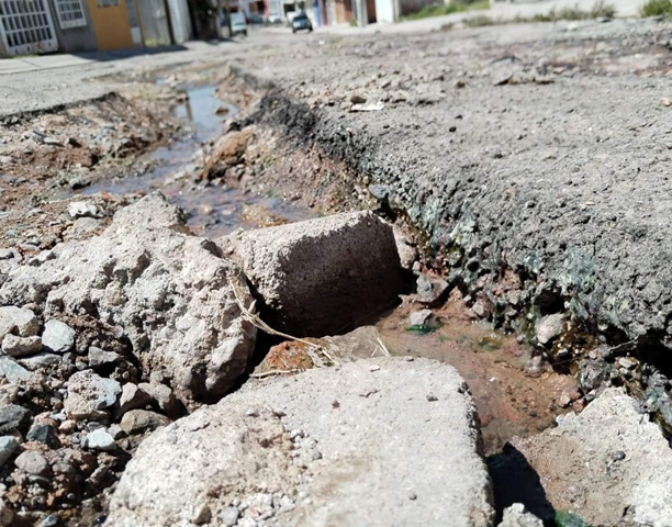 La Crítica Gráfica: Lluvias Borraron Pavimento