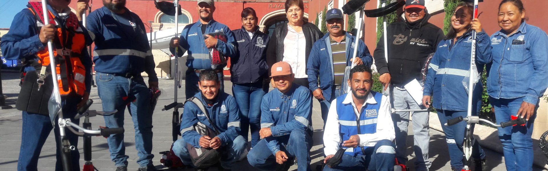 MUNICIPIO ENTREGA EQUIPOS PARA DESMALEZADO A LAS 16 DELEGACIONES URBANAS Y RURALES