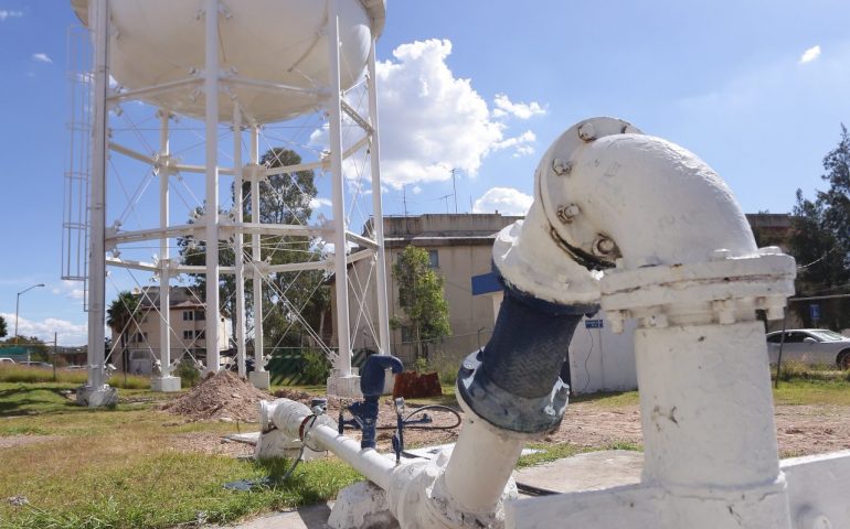 MUNICIPIO INSTALA NUEVA LÍNEA DE CONDUCCIÓN Y MEJORA DE ABASTO DE AGUA POTABLE EN OJOCALIENTE I
