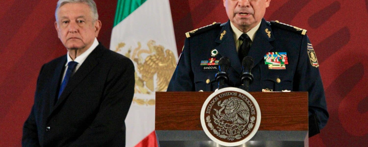 Si el ejército quiere, el gobierno colapsa
