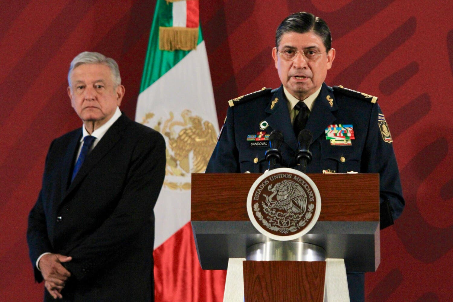 Si el ejército quiere, el gobierno colapsa