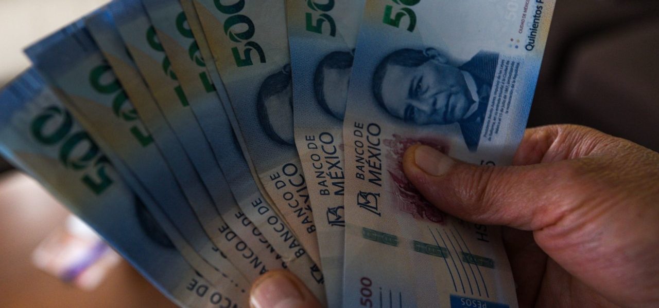 En noviembre, pensionados de IMSS e ISSSTE recibirán dos pagos